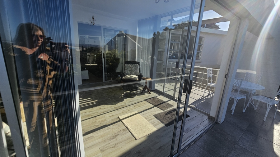 3 Bedroom Property for Sale in Wavecrest Eastern Cape